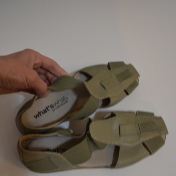 WHAT'S WHAT (R) byAerosoles Green Flat Leather Upper Balance Man Made 6 1/2 - Picture 2 of 6